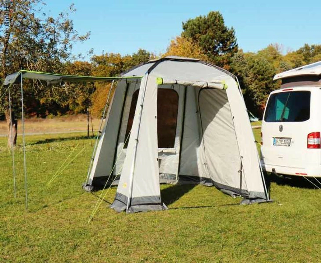 REIMO Uni Van Universal Rear Awning For Campervan 2 REIMO Uni Van Universal Rear Awning For Campervan - Image 2