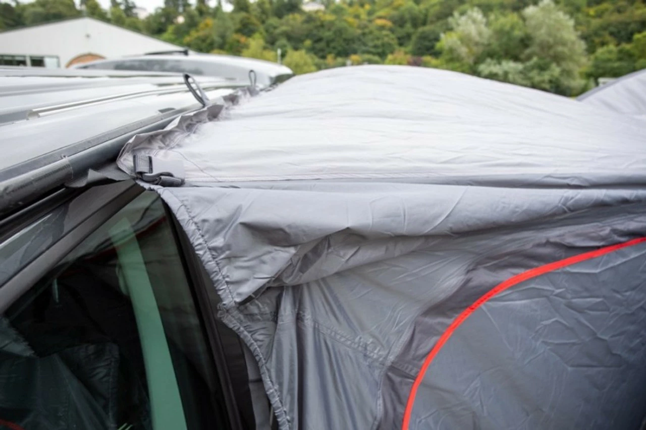 Vango Cove II Air Driveaway Awning For Campervan 6 Vango Cove II Air Driveaway Awning For Campervan - Image 6
