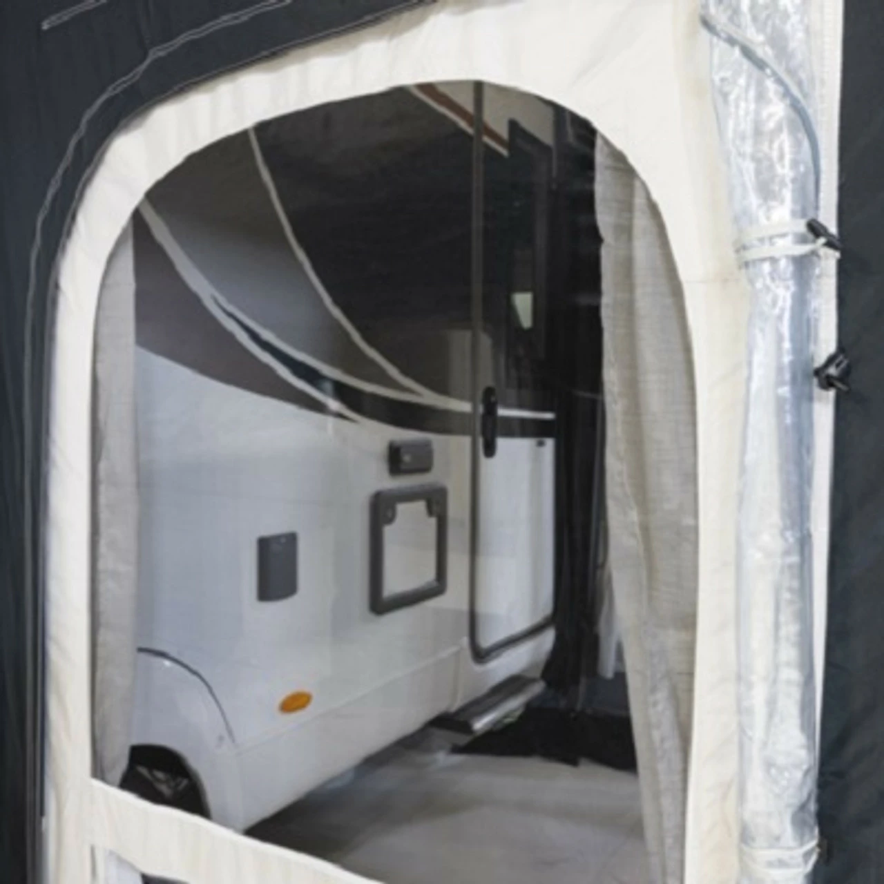 Dometic Rally Pro Poled Caravan Awning 3 Dometic Rally Pro Poled Caravan Awning - Image 3