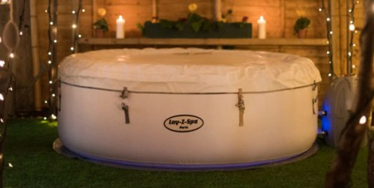 Bestway Lay Z Spa Paris Inflatable Hot Tub 4 Bestway Lay Z Spa Paris Inflatable Hot Tub - Image 4