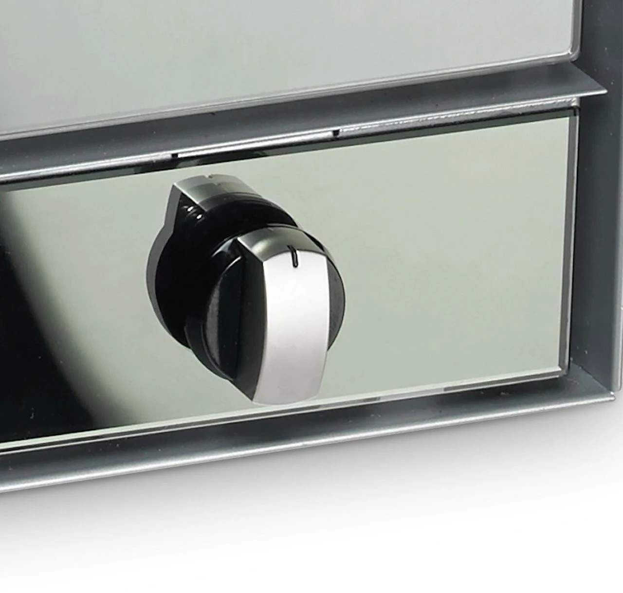 Dometic-Cramer OV1800 Caravan Oven (Cramer CMBOA) 3 Dometic-Cramer OV1800 Caravan Oven (Cramer CMBOA) - Image 3